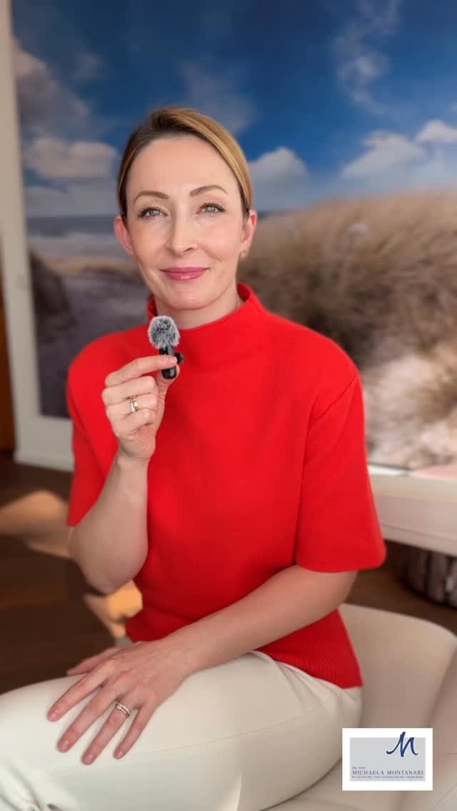 ☕️Kaffee oder 🍵Tee? Mythos oder Wahrheit?🕵️‍♀️ Heute mit unserer lieben Dr. Anna Maria Bugariu, die auch gerne mal eine Gegenfrage stellt😉 Mehr Daten und Fakten zu Dr. Bugariu finden Sie übrigens auf unserer Website unter https://dr-montanari.de/praxis/praxisteam/ @dr.med.annamariabugariu #shortscuts #insights #frageantwort #teamwork #facharzt