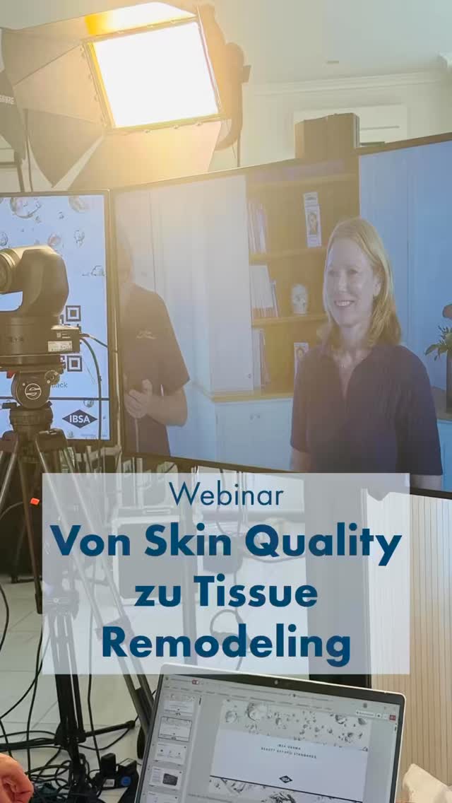 ✨💉Bioremodelling braucht Erfahrung.
Denn moderne regenerative Behandlungskonzepte sind weit mehr als die Anwendung eines einzelnen Produkts. Entscheidend sind die richtige Indikation, ein tiefes Verständnis der Gewebestrukturen und die individuelle Kombination verschiedener Verfahren.
Deshalb gab Dr. Michaela Montanari gemeinsam mit ihrem Kollegen Dr. Juri Huber-Vorländer ein Live-Webinar für IBSA Derma zum Thema „Von Skin Quality zu Tissue Remodeling – innovative Kombinationskonzepte“.
Im Mittelpunkt stand die Frage, wie sich Hautqualität, Gewebestruktur und natürliche Ausstrahlung langfristig verbessern lassen – nicht durch Veränderung, sondern durch gezielte Unterstützung körpereigener Regenerationsprozesse.
Für Dr. Montanari ist dies ein zentraler Baustein moderner ästhetischer Medizin: weg von kurzfristigen Effekten, hin zu nachhaltigen Behandlungskonzepten, die die individuellen Bedürfnisse der Patienten in den Mittelpunkt stellen und natürliche, harmonische Ergebnisse ermöglichen.
Vielen Dank an das Team von @ibsa_derma_germany mit @andreaforch_ibsaderma und @baral.joscha für das Vertrauen sowie an alle Teilnehmer für den spannenden fachlichen Austausch.
*Werbung wegen Markennennung*
#Bioremodelling #SkinQuality #Aesthetics #ÄsthetischeMedizin #ibsa