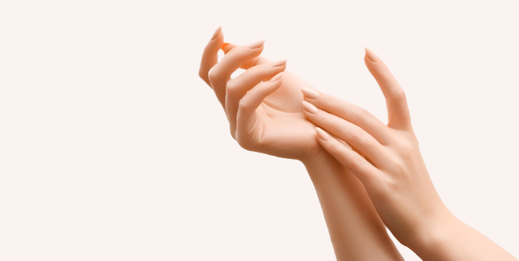 AdobeStock_213487982_Handverjüngung